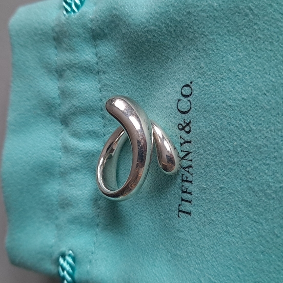 Authentic Tiffany & Co. Elsa Peretti Teardrop ring - Picture 1 of 16